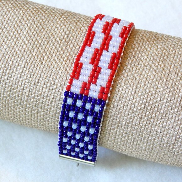American flag USA bead bracelet, handmade, adjustable length - Picture 8 of 8